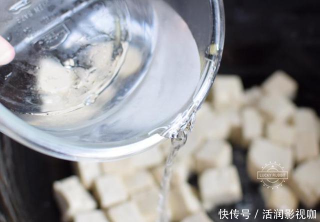 麻辣豆腐|豆腐这么做太下饭了,口感爽滑,香辣过瘾,米饭做少了不够吃