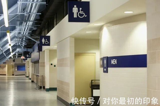 女士|怀孕期间,孕妈上厕所有讲究,牢记“三不要”对胎儿和孕妇都更好