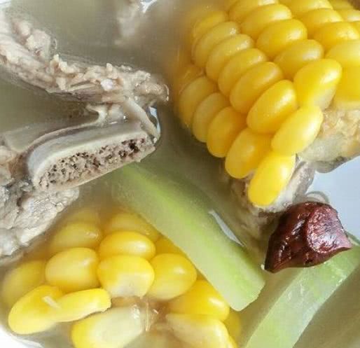 排骨|煮玉米时加一宝,常吃视力好了,补气宜血,滋补强身