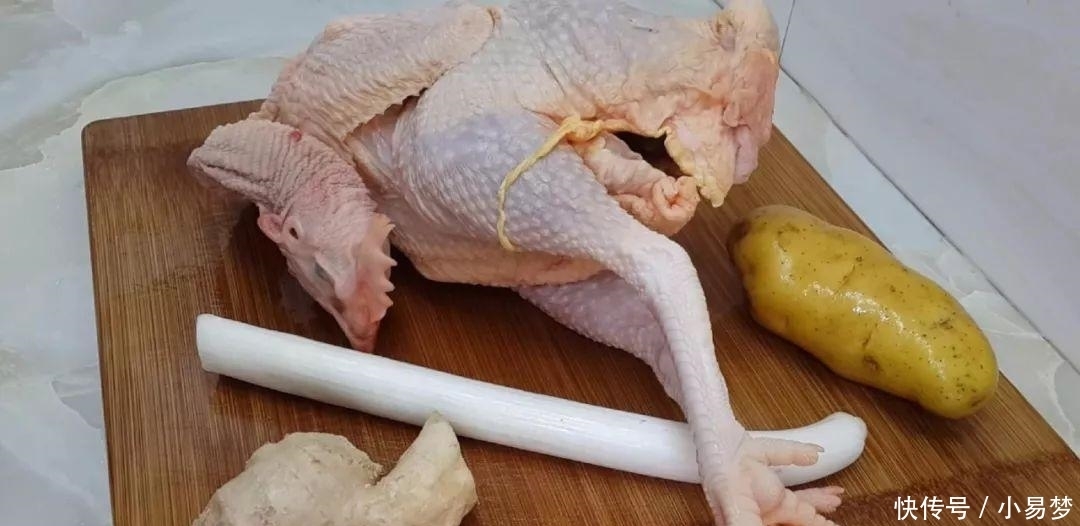 鸡肉这样做才好吃，掌握这个秘诀，一顿多吃两碗饭，一锅都不够吃