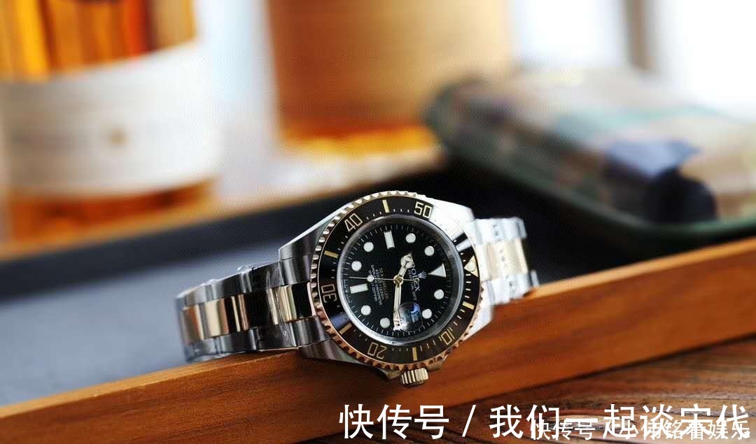 梭子鱼|十万左右,性价比最高的两款男士潜水表,五十噚和间金黑水鬼