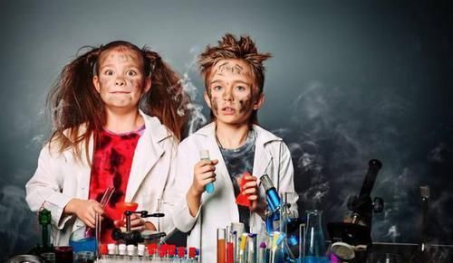 爱因斯坦|智商高的娃有哪些“怪癖”?科学家告诉你,家长不要扼杀这些特质