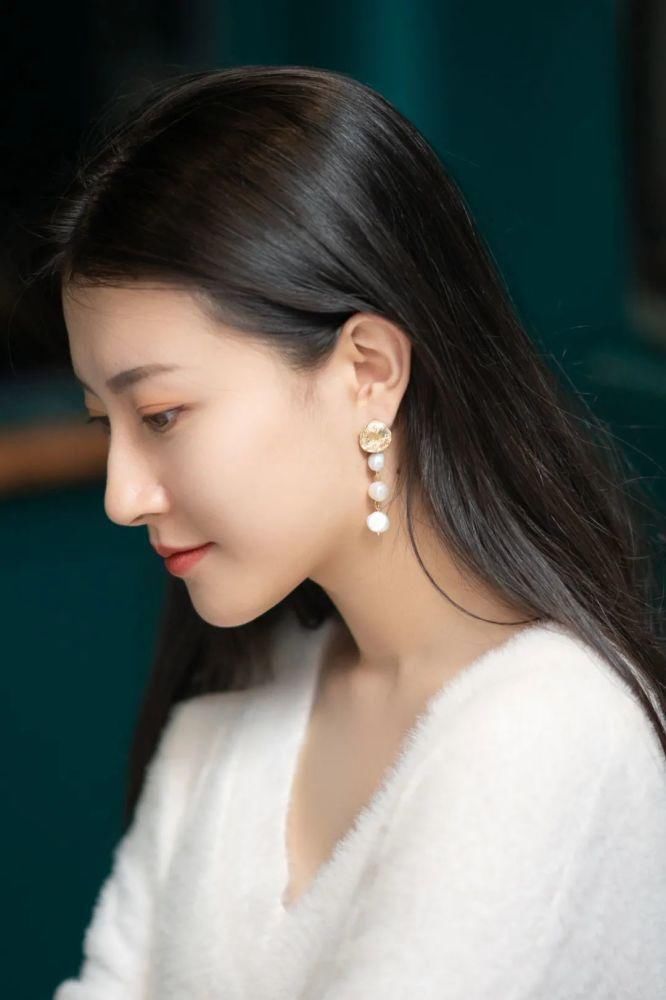 耳环|戴对耳环=整容?!刘雯、Angelababy显脸小的秘密都在这儿了