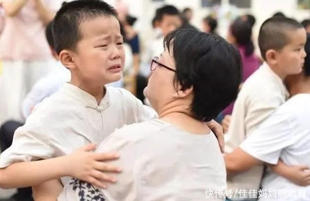 不满|小学生笔记本曝光，每一页都写了“我忍了”，写满了对姐姐的不满