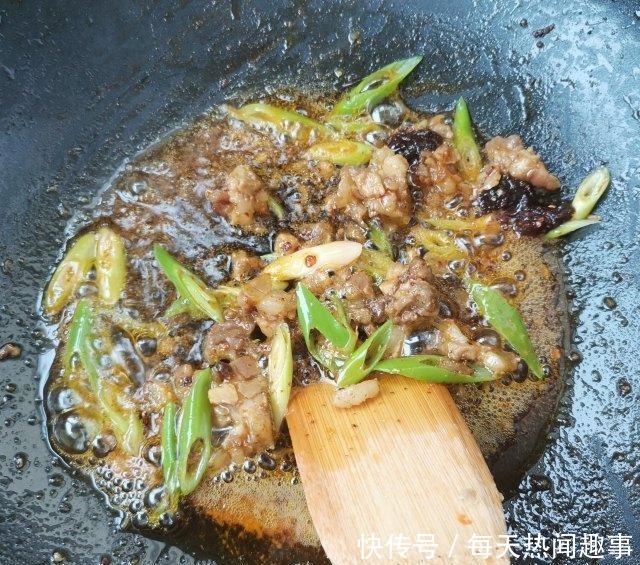 家常版鱼香肉丝，超级下饭菜！