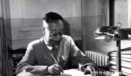 服侍|溥仪晚年看望曾经服侍他的太监,不料他们三个字,让溥仪感到温暖