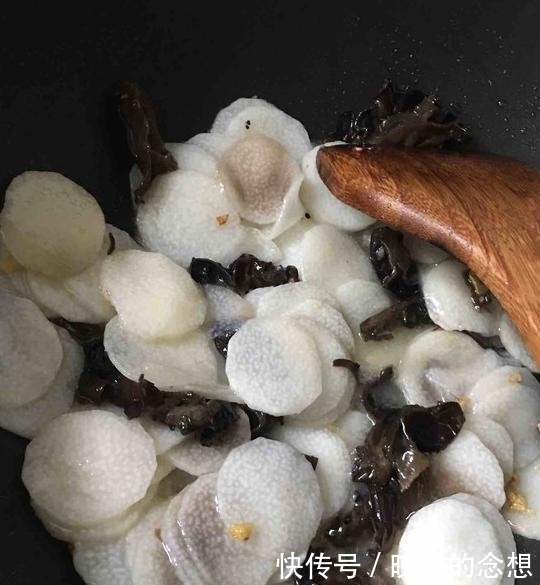 “天然阿司匹林”終于出現，隔三差五吃次它，讓血管“煥然一新”