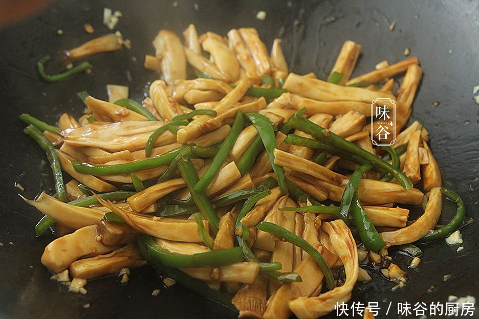 2汤匙|深秋,少吃肉多吃这菜,3块钱1斤,口感比肉还香,胖纸们的最爱