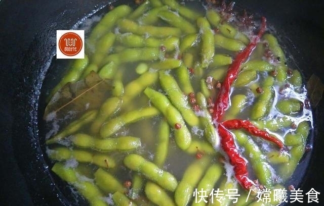 大排档|教你这样煮毛豆,个个翠绿还入味,比大排档的煮毛豆好吃百倍!