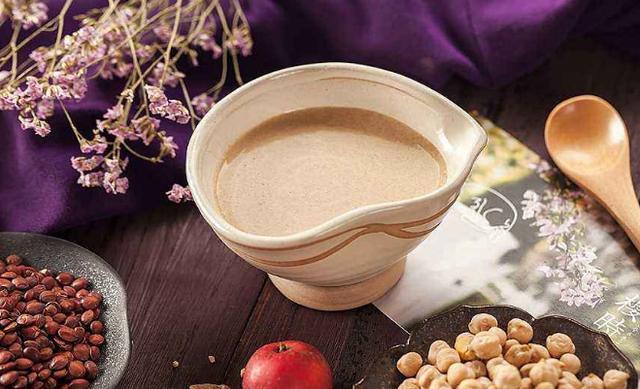 豆制品|女人45以后,睡前坚持吃4种食物,雌激素平衡,更年期平安度过