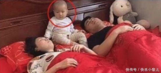 睡眠质量|一家四口“睡姿”走红,网友捧腹大笑:父母是真爱,孩子是意外