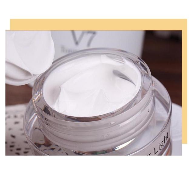 着色剂 国际大牌护肤品添加“二氧化钛”引争议,它真的就那么不堪!