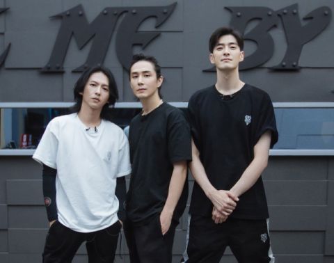 央媒點(diǎn)名置頂《披荊斬棘的哥哥》,多位哥哥被點(diǎn),他是第一個(gè)