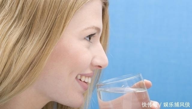 水份|清晨的第一杯水怎么来喝才是最养生的,正确的喝水方法从这里开始