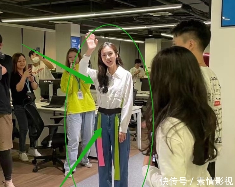 杨颖现实中颜值咋样?离开《跑男》滤镜,怪不得都说她美得不真实