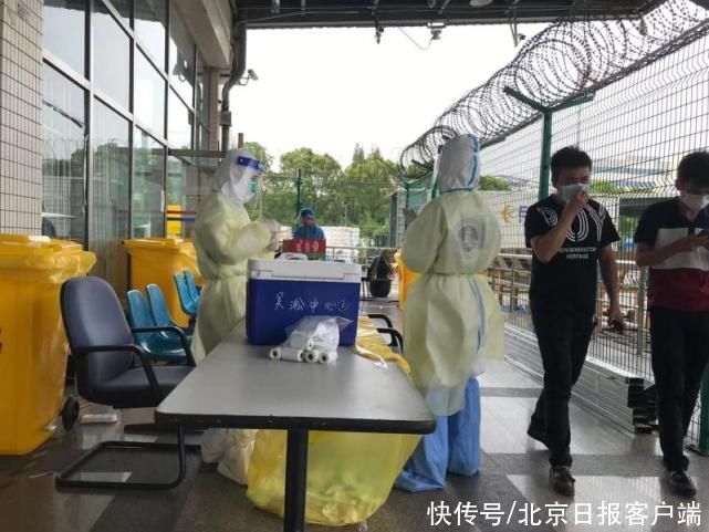 奉贤|上海如何完成8万余例机场核酸检测?宝山、奉贤两名护士说