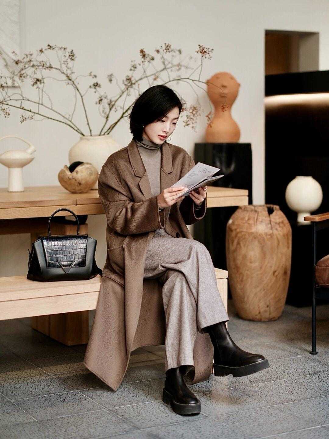 白色衬衫 冬季通勤怎么穿?看看这些干练知性的穿搭方式,日常实用不挑人