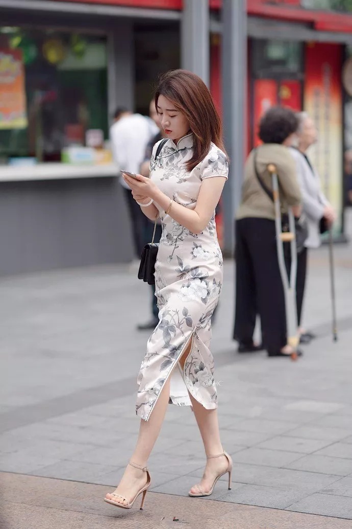 实力|女神搭配高跟鞋，实力演绎最美姿态