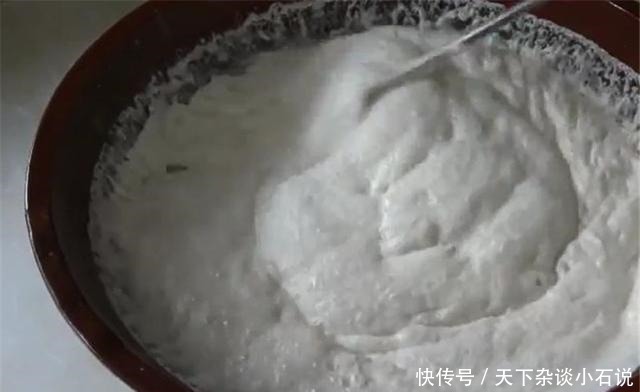 一斤大米半斤奶,教你在家做健康的大米糕,蓬松香甜比蛋糕好吃