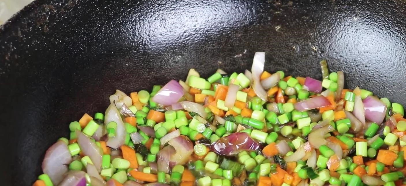 面条这样做，我家隔三差五做着吃，实在是太香了，营养解馋