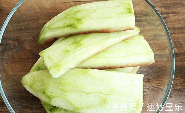 黄褐斑|西瓜皮敷脸能美白淡斑吗？