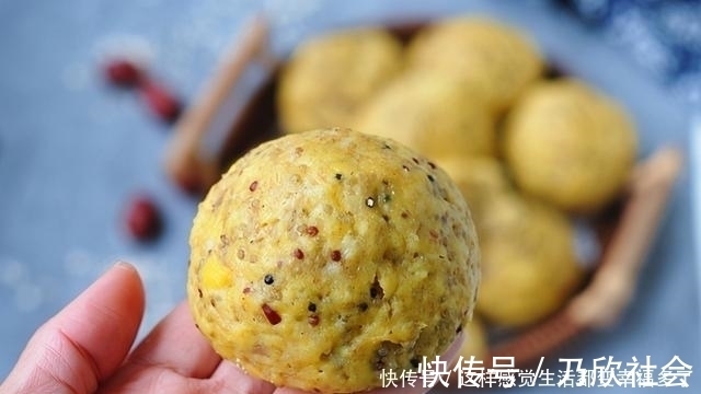 小姐姐|减肥也能吃主食！用5种食材做杂粮包，比白面馒头香，越吃越瘦！