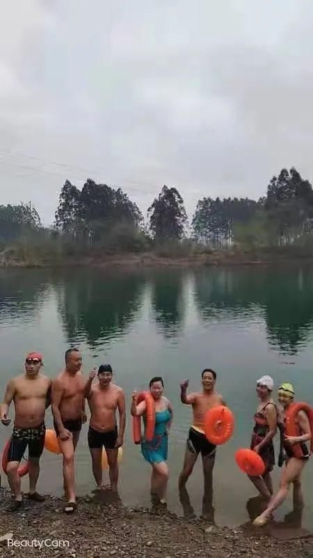 冬泳|太美了！江华惊现“小东江”和一群不畏严寒的冬泳人