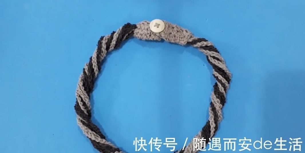 蕾丝 自制洋气颈链,一款多链式圆柱装饰颈链教程,配任何衣服都美美哒