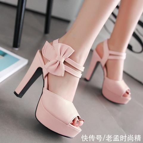 高跟凉鞋|天气热了该穿鱼嘴凉鞋了，每双都这么时尚漂亮，我全都想要