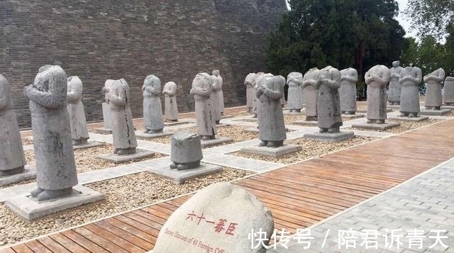 藩王!武则天墓前61个无头石人,千百年来无人能解,却被两农民意外解开