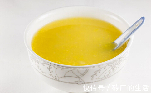 延缓衰老|不想老太快，不妨坚持吃3种食物，补血养气、延缓衰老！