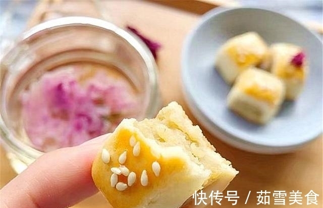 酥到掉渣的板栗酥做法，外皮脆内馅软糯香甜，做法还特别简单
