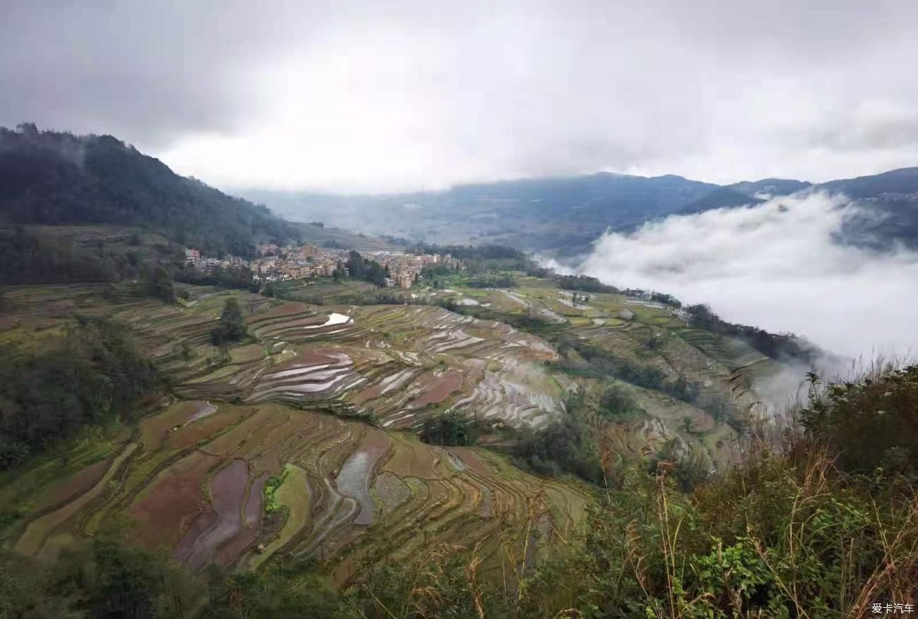 游红河哈尼族彝族自治州多依树梯田景区