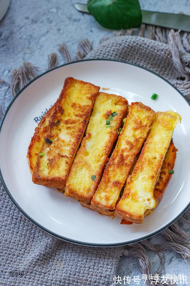 天一热,就爱吃这懒人早餐,5分钟搞定,2块钱吃饱,少油又健康