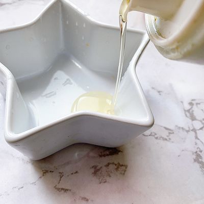 温水|秋葵蒸鸡蛋羹