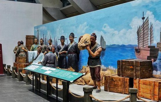 专家|渔夫在水中捞出“金腰带”,专家看后,花3亿打捞出800年前的沉船