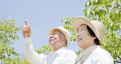 脑梗来临不疼不痒，若身上出现3处不适，十有八九是脑梗“上身”