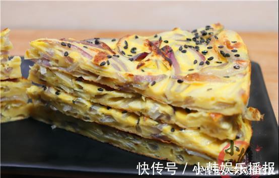 电饼|洋葱加入3个鸡蛋,教你营养新吃法,简单快捷,天天吃也不腻!