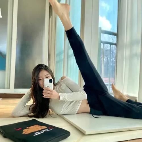 靓照|瑜伽美女晒靓照,每周坚持练习,提升外在气质