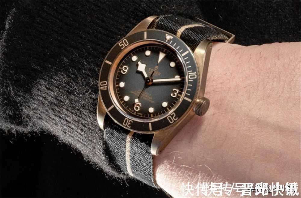 青铜型 碧湾青铜型石板灰发售两年,帝舵专柜还是不打折?