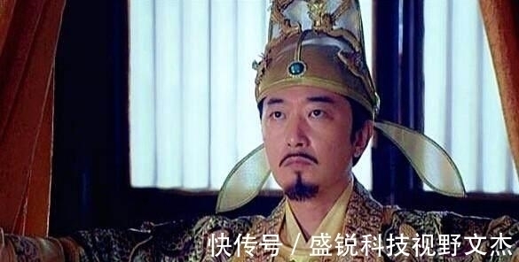 赵匡胤$相士给一户人家算命,刚进门扭头就走:不算了,这家子都不是凡人