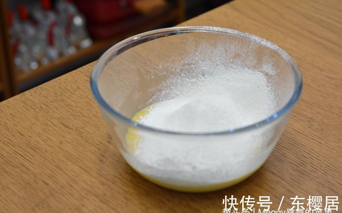 你用电饭煲做戚风蛋糕老不成功?苹果姐教你详细操作,松软轻盈