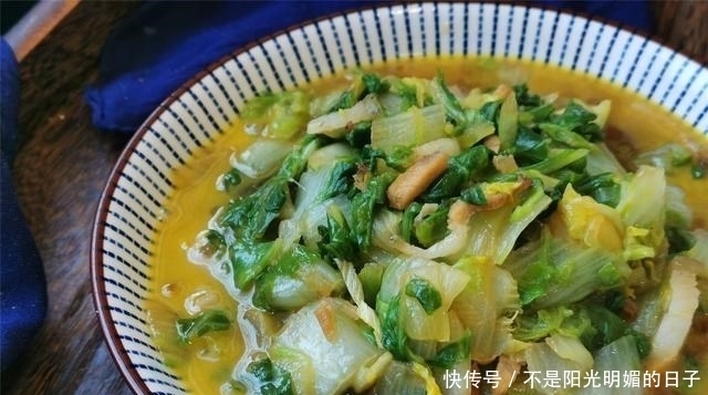 春天,这菜2块钱一斤便宜,加些肉丝炒一炒特下饭,家人爱吃