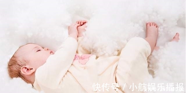 睡眠质量|孩子熟睡后总爱“满床打滚”?了解完这些原因,让孩子睡得更安稳