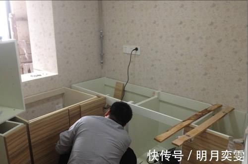 橱柜|越来越多人这样装厨房橱柜,省钱好用又耐用,后悔当初没早察觉