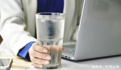 男女|不论男女,身体若出现4个信号,要小心血栓