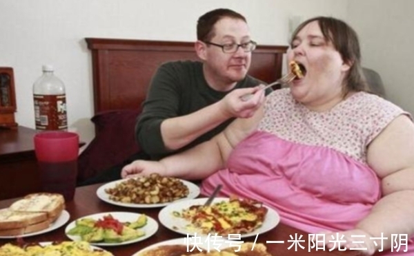 大胖女孩|600斤的大胖女孩,富豪不顾反对娶她为妻,如今现状如何?