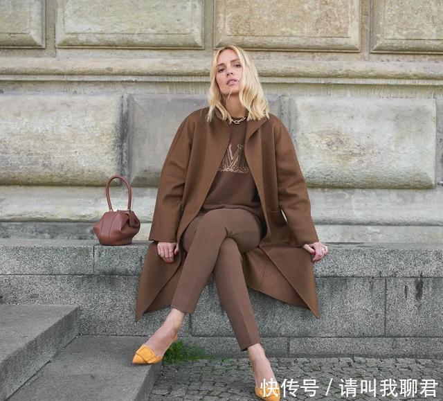 驼色|4、50岁的女人,冬天别再只穿“驼色”,“咖啡色”才更高级显贵