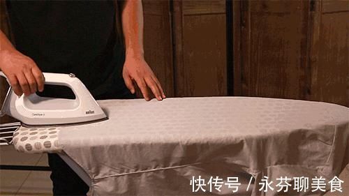 谁还买熨斗啊，洗衣液瓶剪2刀，衣服1秒变平整，太聪明了！