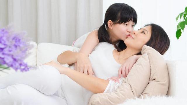 出嫁|女儿出嫁后真不能在娘家坐月子吗这些常识给你答案,可别选错了